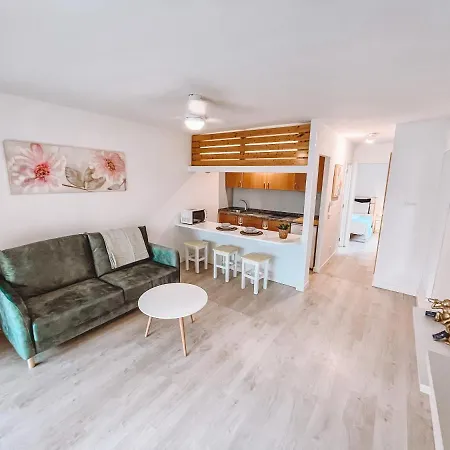 Atlantic Garden Apartment