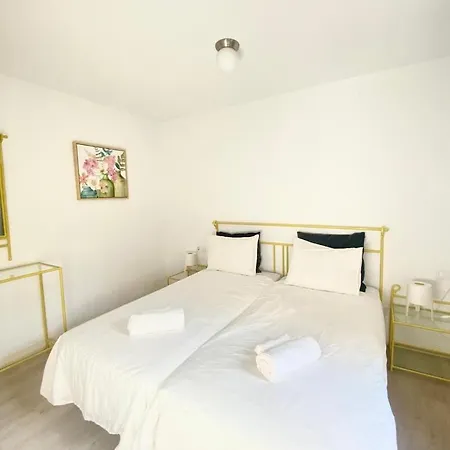 Atlantic Garden Apartment *